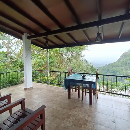 אלה Divine View Homestay מראה חיצוני תמונה
