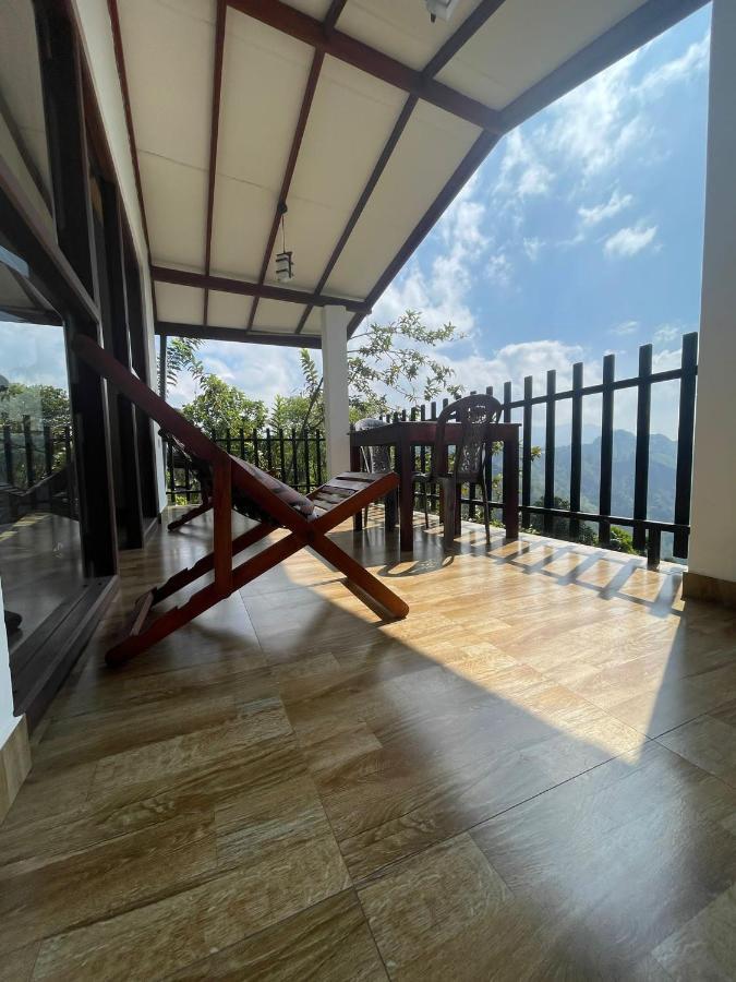 אלה Divine View Homestay מראה חיצוני תמונה