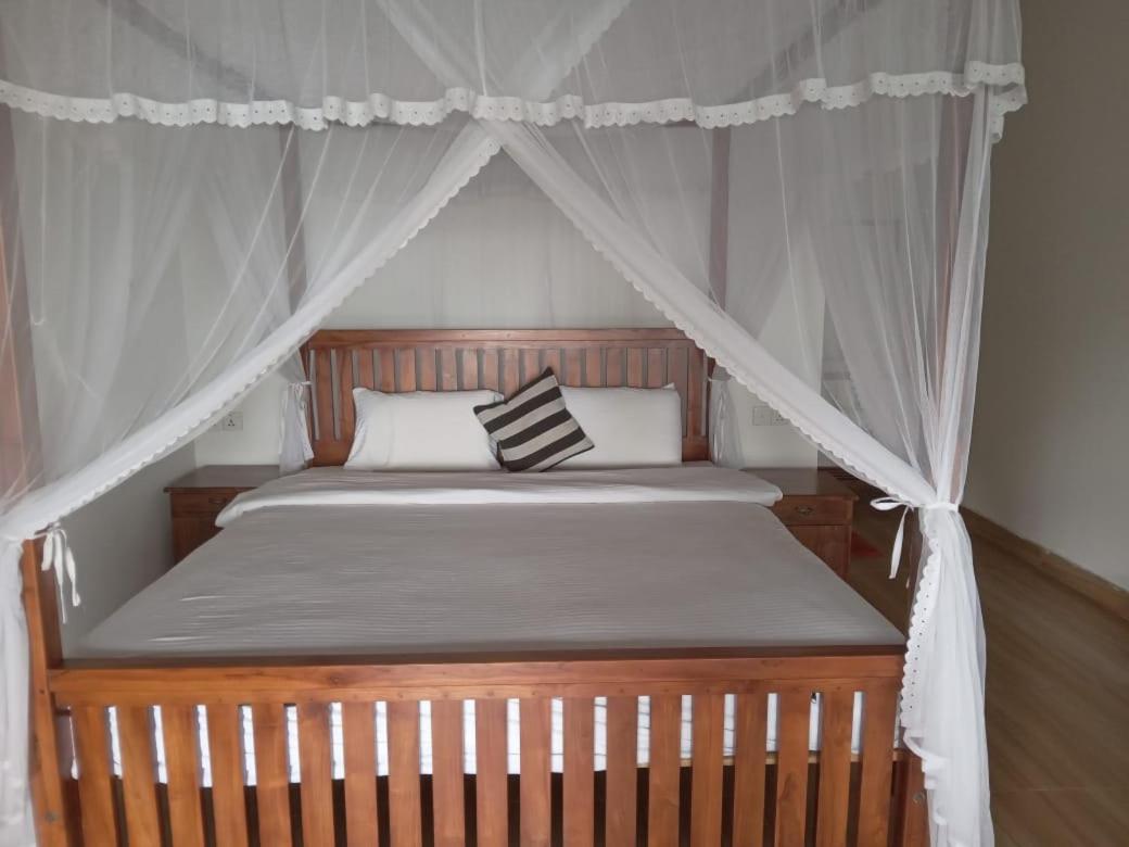 אלה Divine View Homestay מראה חיצוני תמונה