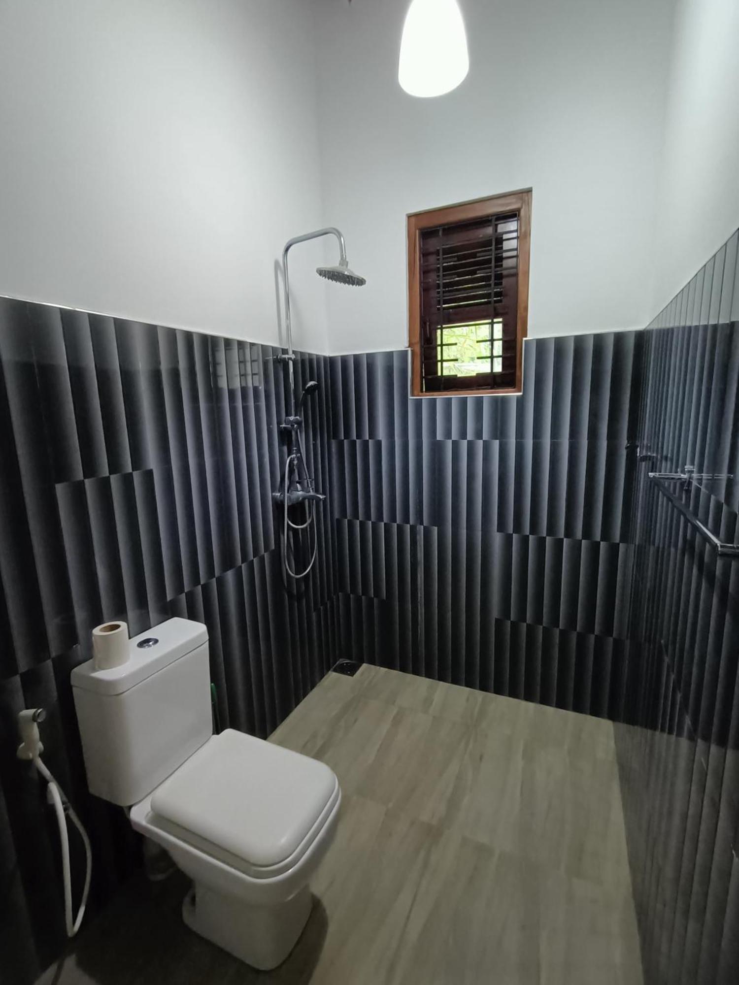 אלה Divine View Homestay מראה חיצוני תמונה