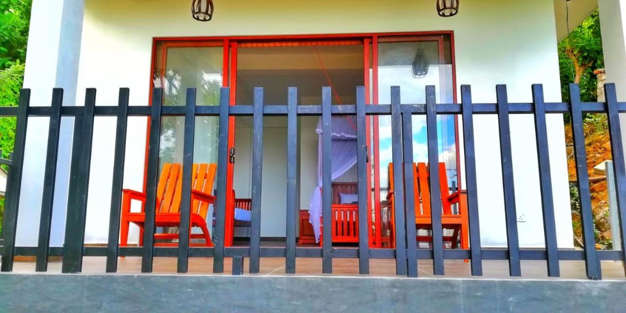 אלה Divine View Homestay מראה חיצוני תמונה